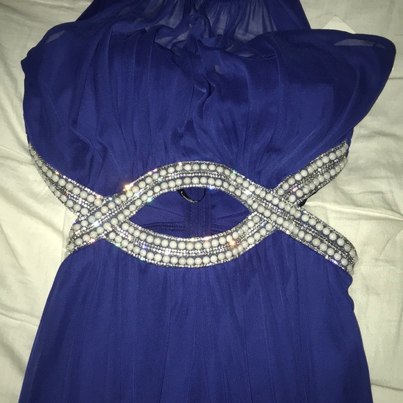 Prom dress - Picture 5 of 5